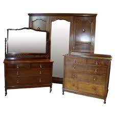 By the 1940's close, simpler bedroom styles emerged, including danish modern, a staple in subsequent decades. Jacobean Style Oak Bedroom Suite C 1930 S Antiques Atlas