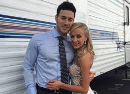 The former olympic gold medalist and her husband, andrew east, did not disclose the baby's name or johnson's former u.s. Nastia Liukin Is Engaged To Matt Lombardi See The Ring Here Uinterview