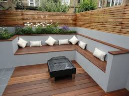 Holz Sitzgarten Eingebaut Blumen Beton Mauer Gartenbank Holz Gartengestaltung Gartenbank