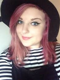 A few weeks ago i used manic panic vampire kiss and pillarbox red on my unbleached hair. Bleach London The Big Pink Review Geek Girl Lifestyle Pugs And Dinosaurs Pugs And Dinosaurs