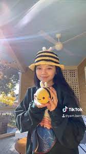 Bumble Bee Bucket Hat Crochet Amigurumi Titok Video Crochet Crochet Hats Cute Crochet