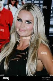 Annie cooper hi-res stock photography and images