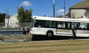 Three companies provide direct services from krabi to koh tao combining travel by bus and ferry. Reseau Tao Orleans On Twitter Plus De Peur Que De Mal Le Vehicule N Etait Pas En Ligne Le Conducteur S En Sort Indemne