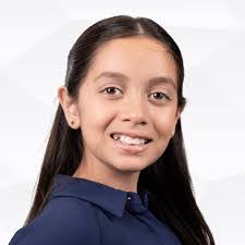 Summer Cruz's Instagram, Twitter & Facebook