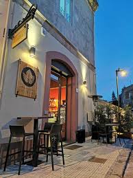 Barcellona pozzo di gotto ist eine gemeinde in der italienischen provinz messina, in der region autonome region sizilien. No Name Barcellona Pozzo Di Gotto Restaurant Reviews Photos Phone Number Tripadvisor