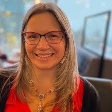 Danielle Geva's Instagram, Twitter & Facebook