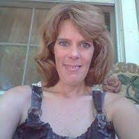 Susan Decelle's Instagram, Twitter & Facebook