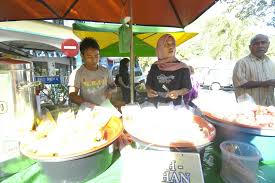 Jangan bimbang untuk berniaga makanan di waktu malam kerana pasti ramai yang mencari makanan ketika waktu tersebut. 6 Idea Perniagaan Modal Rendah Dengan Pulangan Bersih Rm10 000 Sebulan