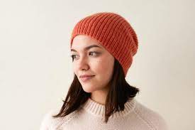This watchman's style cap is reversible, so it will please those who like a lot of texture as well as those who don't. Classic Ribbed Hat Purl Soho