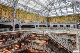 Though la samaritaine has been closed for safety reasons since 2005, i usually walk by the former department store on my paris stays to admire its art nouveau and art deco architecture. La Samaritaine Ouvre Enfin Ses Portes Le 23 Juin Sortiraparis Com