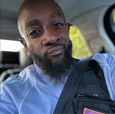 Allen Thomas's Instagram, Twitter & Facebook