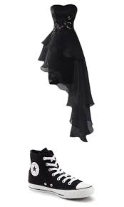 Entdecke rezepte, einrichtungsideen, stilinterpretationen und andere ideen zum ausprobieren. Designer Clothes Shoes Bags For Women Ssense Tomboy Dresses Prom Outfits Prom Outfits For Tomboys