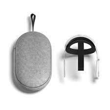 Without adjustable ipd, the lenses of a vr headset may not line up with your pupils. Buy Oculus Quest 2 Elite Strap With Battery And Carrying Case For Enhanced Comfort And Playtime In Vr Online In Malaysia 651336662