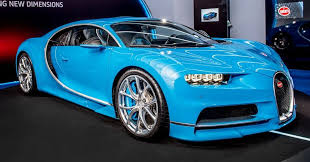Baby Blue Bugatti Chiron Visits Singapore For F1 Gp Carscoops Bugatti Chiron Super Luxury Cars Bugatti