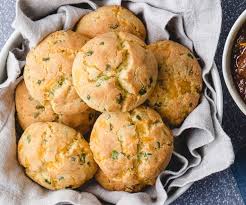 Keto Cheddar Biscuits Cookidoo La Plateforme De Recettes Officielle De Thermomix Biscuits Au Cheddar Thermomix Recette Ete