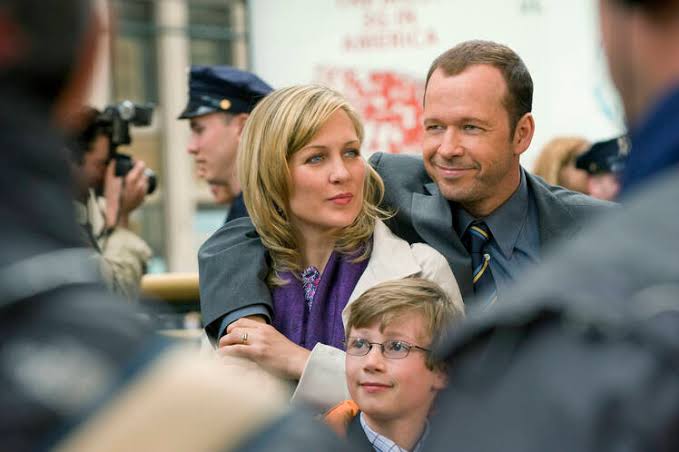 How Did Linda Die on 'Blue Bloods'? The Story Behind Danny Reagan's Wife's Shocking  Death