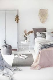 Chambre ado fille gris et blanc. Des Idees Pour Une Chambre D Ado Chambre A Coucher Feng Shui Idee Deco Chambre Ado Idee Chambre