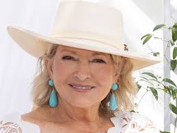 I'll Be Copying Martha Stewart's Upscale Bedhead Bob for My Next Dinner  Party — See the Photos