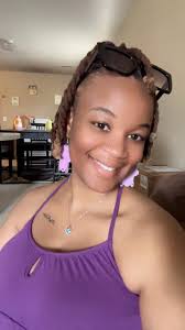 Hear me: A prophetic warning as you enter into 2026!!!!! 🗣️EVERY LAP ISN'T  SAFE!!!! Stop sharing your heart and laying your head in a state of  vulnerability in a lap that has