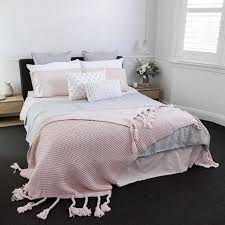 1001 Conseils Et Idees Pour Une Chambre En Rose Et Gris Sublime Deco Chambre Couleur Chambre Rose Chambre Rose Et Gris