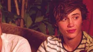 Alex Crowell's Instagram, Twitter & Facebook