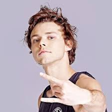 ᴄʜᴀʀᴀᴄᴛᴇʀs