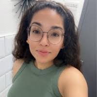 Sara Cota's Instagram, Twitter & Facebook