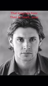 جن سن آكلز و تسريحة شعره الغريبة!