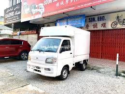 Ia mempunyai sebuah restoran dan pemandangan bandar. Pin On Daihatsu Hijet Hawker Van
