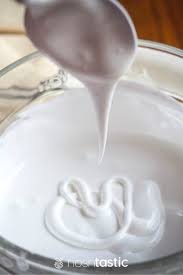 We keep our cookie decorating far less ornate, with just a few simple strokes of icing and. Royal Icing For Cookies With Step By Step Guide Tips