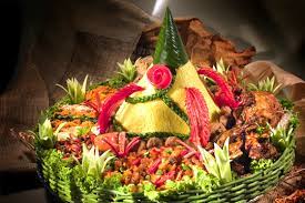 Resep Dan Cara Membuat Nasi Kuning Komplit