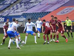 Cfr cluj are going to be on a hectic run of fixtures in the romanian liga 1 championship group when they take on universitatea craiova at the. Video University Of Craiova Cfr Cluj Now 0 0 At Digi Sport 1 Chipped Gate Of The Guests And A Bar Three Bars Of The Hosts