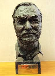 Bust of Leslie Hilton Brown (1917-1980). · Works of Art Collection · Ibali