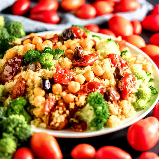 Quinoa alla Mediterranea