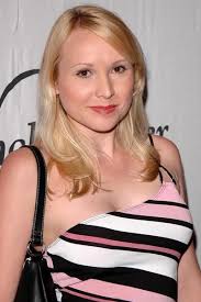 Daisy Lang at the Los Angeles Premiere of 'The Gold and the Beautiful'.  Raleigh Studios, Hollywood, CA. 02-28-09 — Stock Editorial Photo © s_bukley  #15291129