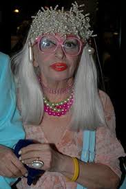 She was an actress, known for suoraan seinään (2004), vur gözünün üstüne (1977). Aysel Gurel Aramizdan Ayrilali 9 Yil Oldu Son Dakika Magazin Haberleri