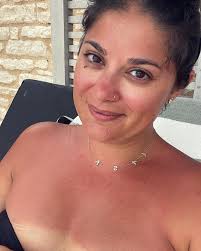 Raccoon eye appreciation post. Have a terrific Tuesday. Not pictured: SPF  that was worn. #teambrovarnik #babyb #bigbellygrem  #lorenandalexeiafterthe90days