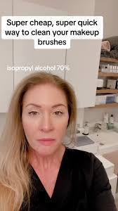 How to Sanitize Makeup Brush Between Clients for Spray Tanning