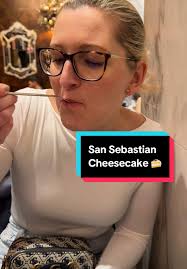 San Sebastian #Cheesecake with #chocolate sauce at @Vitavien  #sansebastiancheesecake #vienna #wien #sweet #sweets #cake #austria