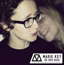 Review for De her dage