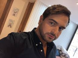 Alejandro Palacios's Instagram, Twitter & Facebook