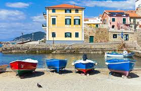 Just 100 km south of naples (campania) starts the cilento, second largest italian national park and unesco world cultural heritage of mankind. An Insider S Guide To Cilento Italy Magazine