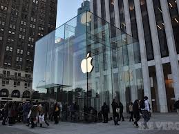 Apple already exists in usa products include ipad, iphone, ipod, mac, apple watch, apple computer. Former Apple Retail Svp Focus On Customer Experience Less On Sales The Verge