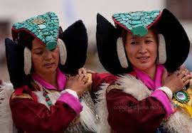 In this sash, men carry small essentials of the ladakhi life. Costumes Of Ladakh The Hidden Kingdom Jozan