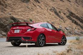 It uses a billet compressor wheel for quicker spool, and a 3mm larger turbine wheel with 2 less blades for a 30. 2017 Honda Civic Si Review Autoguide Com