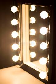 563 Makeup Mirror Lights Photos Free Royalty Free Stock Photos From Dreamstime