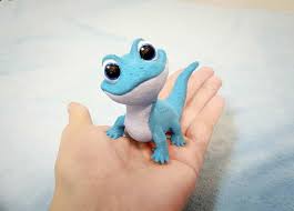 Bruni Figure Frozen 2 Lizard Blue Ice Fire Spirit Toy Children Statue Gift Collection Plastic Elsa Anna Olaf Real Size In 2020 Cute Lizard Gift Collections Dinosaur Stuffed Animal