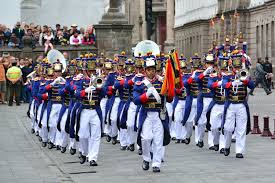 Es importante considerar y rescatar los juegos tradicionales de nuestro país, reconsiderando que son juegos divertidos que han sido transmitidos de generación en generación, de abuelos a padres y de padres a hijos y así. Quito Maravilla Colonial Y Patrimonio De La Humanidad En Ecuador