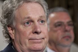 Charest à la défense de Jacques Dupuis