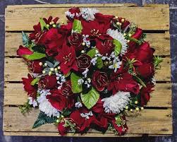 Provides quality silk cemetery flowers and sympathy silks® funeral flowers that are specifically designed for the cemetery ruby and david broel founded flowers for cemeteries to stop silk flowers from blowing out of the cemetery vase. Red Artificial Grave Posy Buy Online Or Call 02844 616 160